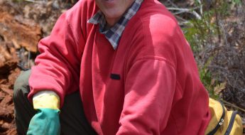 Dr. Robert Mesibov in millipede collecting hat.